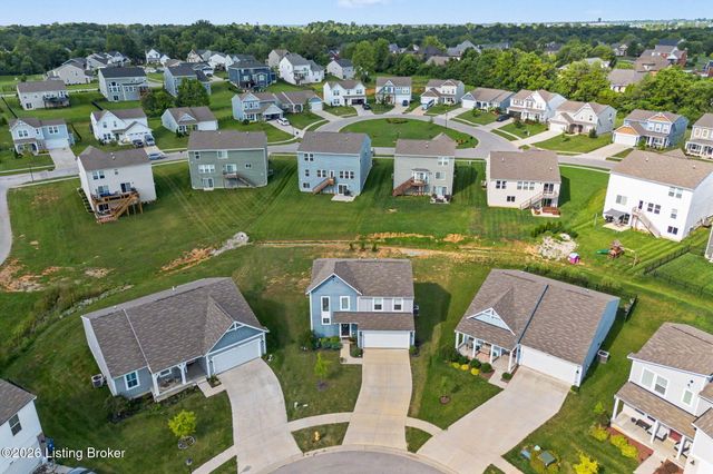 3857 Scarlet Oak Ln, La Grange, KY 40031