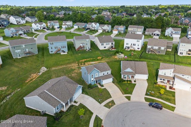 3857 Scarlet Oak Ln, La Grange, KY 40031