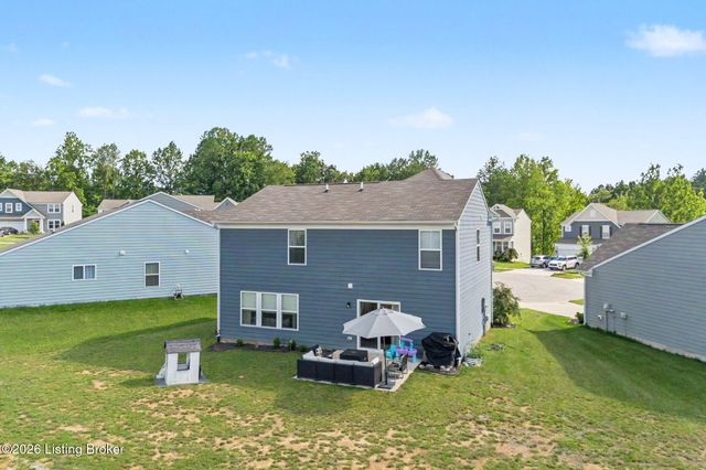 3857 Scarlet Oak Ln, La Grange, KY 40031