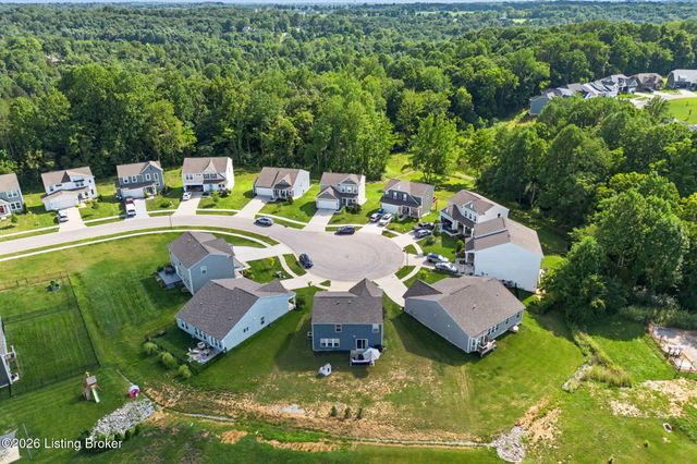 3857 Scarlet Oak Ln, La Grange, KY 40031