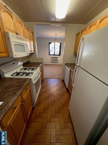 873 Main Street 3A, Hackensack, NJ 07601