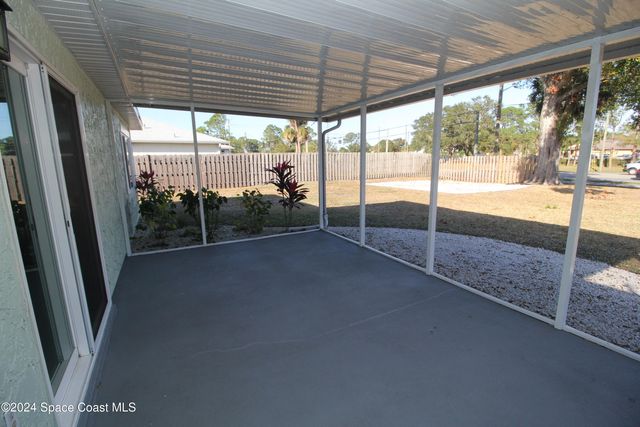 473 Lisa Road NE, Palm Bay, FL 32907