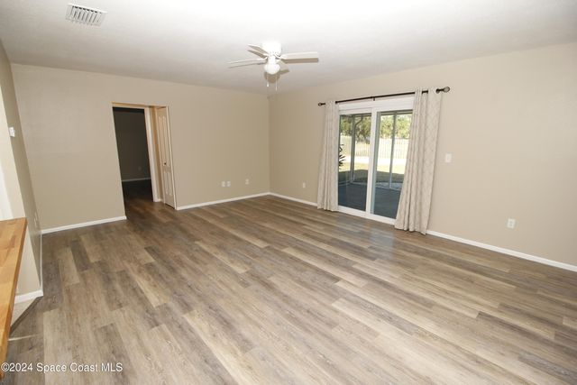 473 Lisa Road NE, Palm Bay, FL 32907