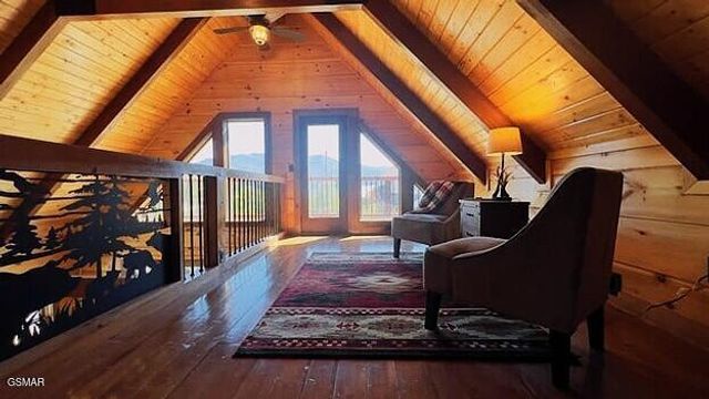 710 Village Loop Road, Gatlinburg, TN 37738