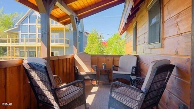 710 Village Loop Road, Gatlinburg, TN 37738