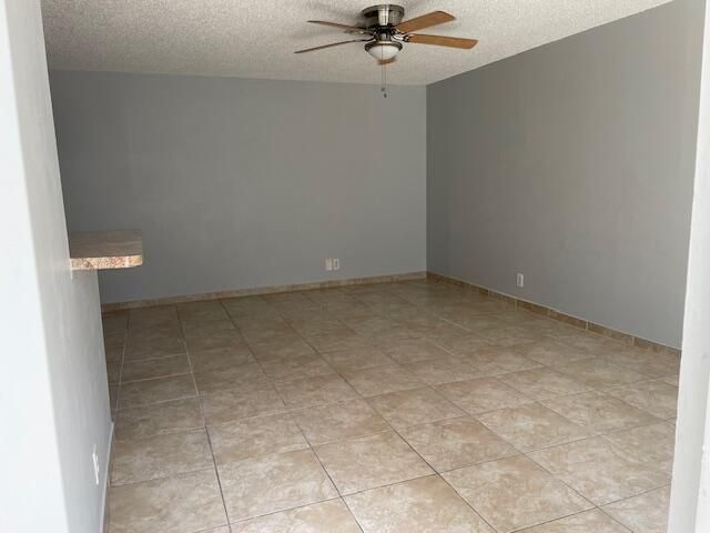 8 Crossings Circle A, Boynton Beach, FL 33435