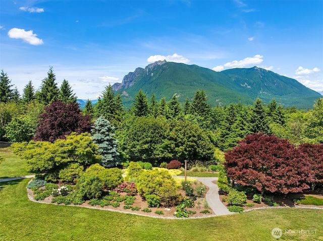 42520 SE 149th Place, North Bend, WA 98045