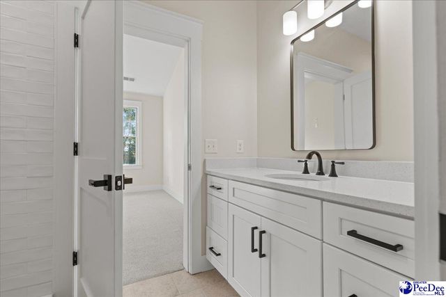 129 E Pine Street, Florence, SC 29506