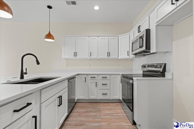 129 E Pine Street, Florence, SC 29506