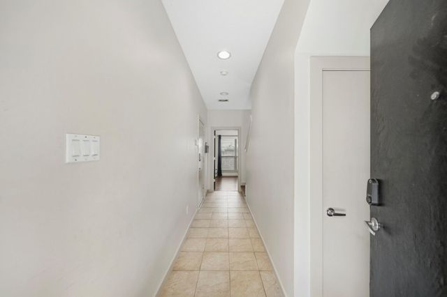 4036 Center Street, Houston, TX 77007