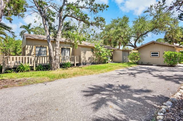 428 SIESTA DRIVE, Sarasota, FL 34242