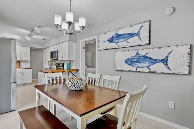 428 SIESTA DRIVE, Sarasota, FL 34242