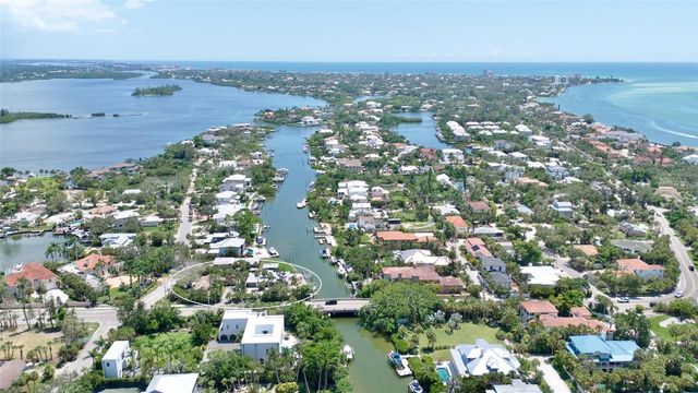 428 SIESTA DRIVE, Sarasota, FL 34242