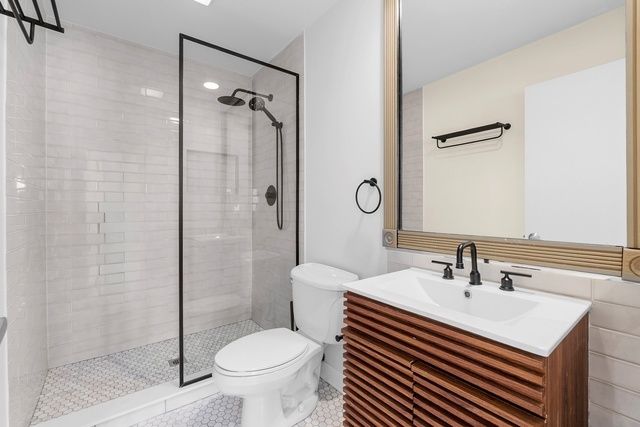 1716 E 54TH Street F, Chicago, IL 60615