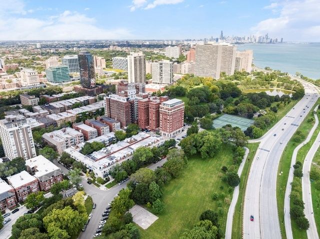 1716 E 54TH Street F, Chicago, IL 60615
