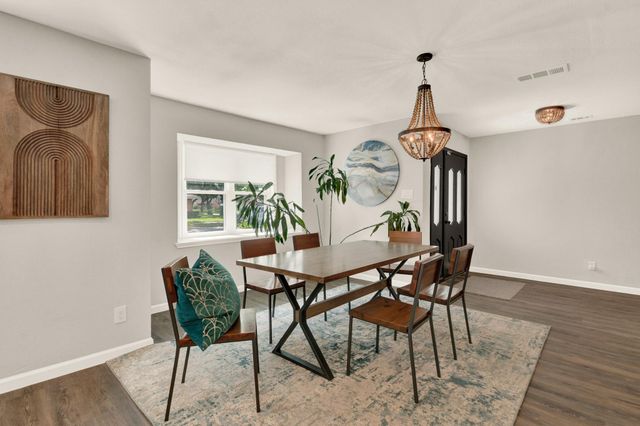 9710 Bob White Drive, Houston, TX 77096