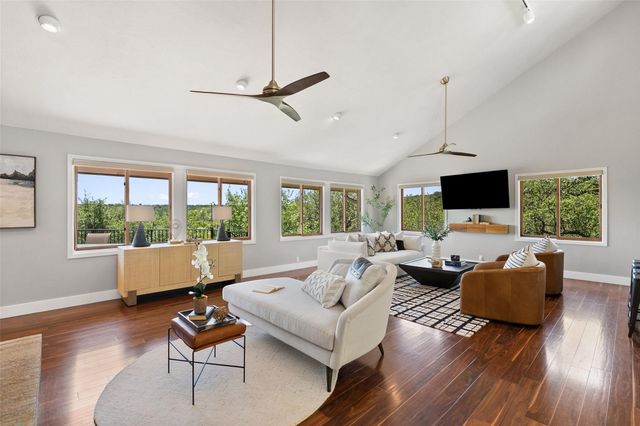 18205 Ridge RD, Lago Vista, TX 78645