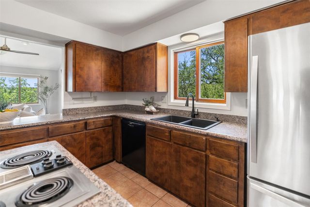 18205 Ridge RD, Lago Vista, TX 78645