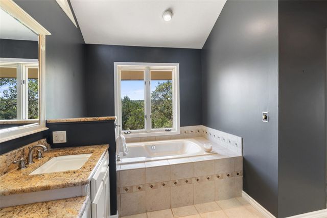 18205 Ridge RD, Lago Vista, TX 78645