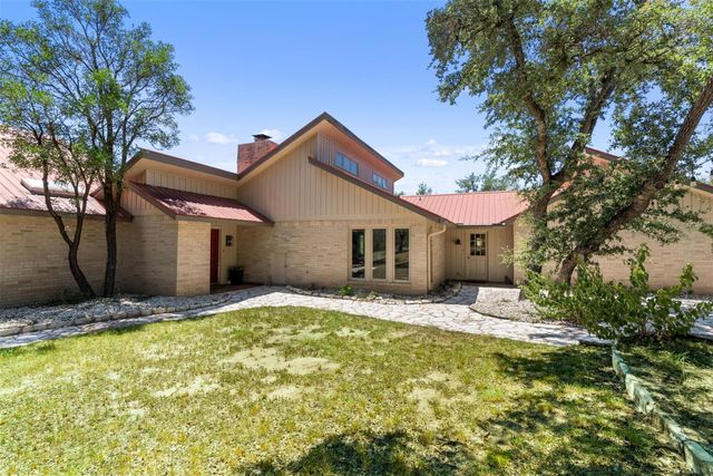 18205 Ridge RD, Lago Vista, TX 78645