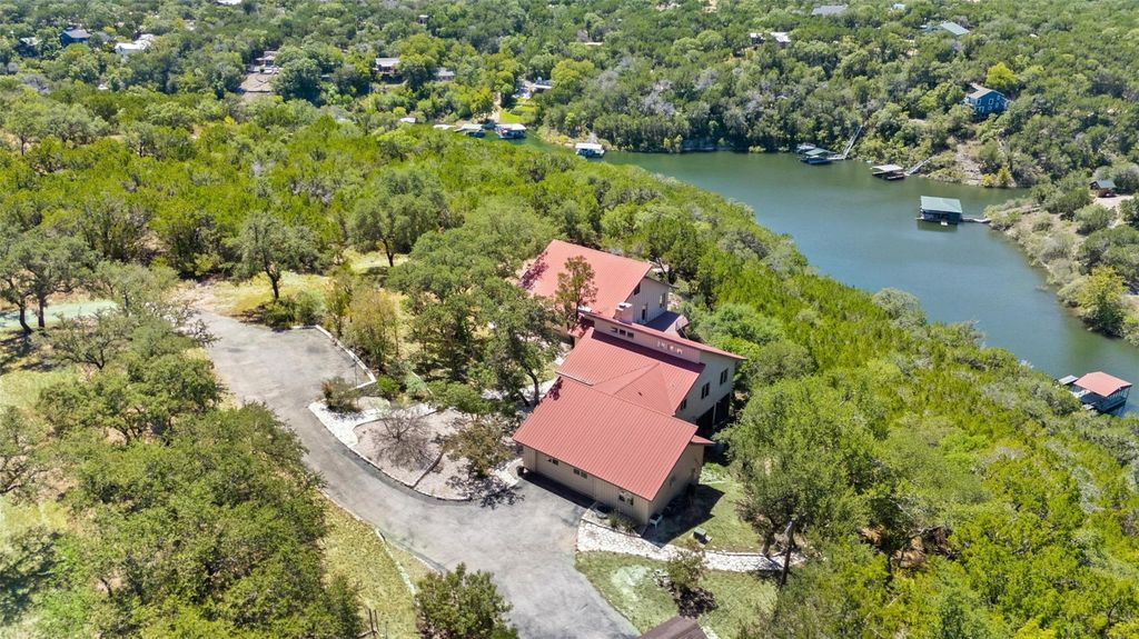 18205 Ridge RD, Lago Vista, TX 78645
