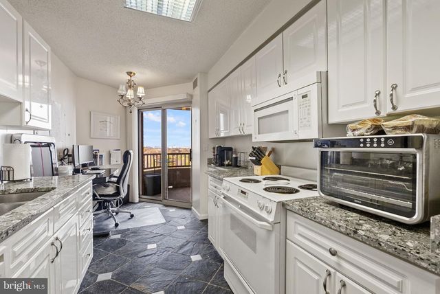 2121 JAMIESON AVE #1501, Alexandria, VA 22314