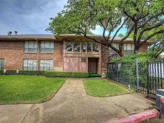 10552 High Hollows Drive 136, Dallas, TX 75230