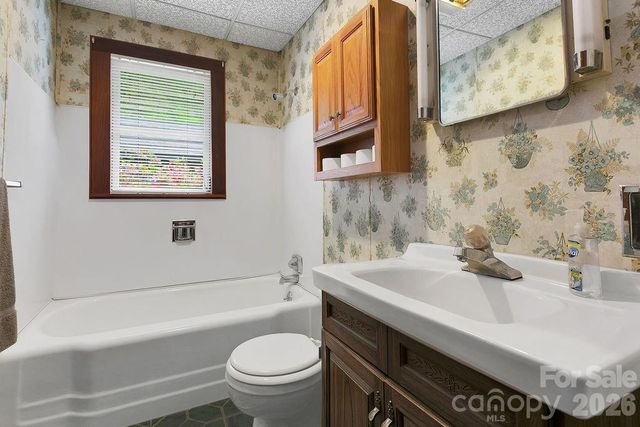 520 Blythe Road, Pisgah Forest, NC 28768