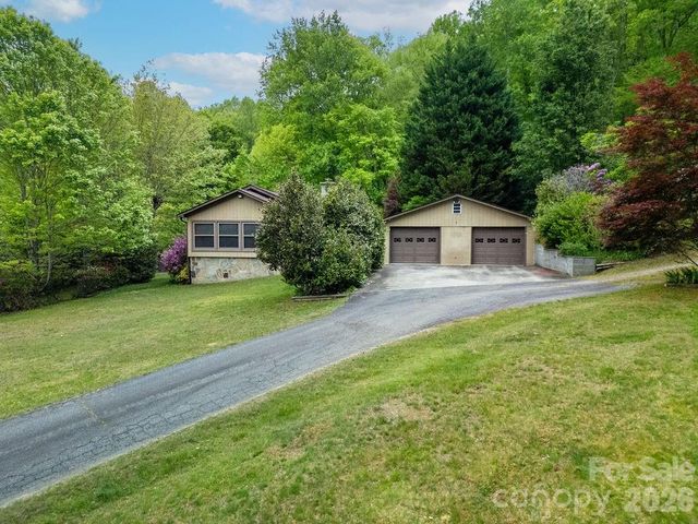 520 Blythe Road, Pisgah Forest, NC 28768