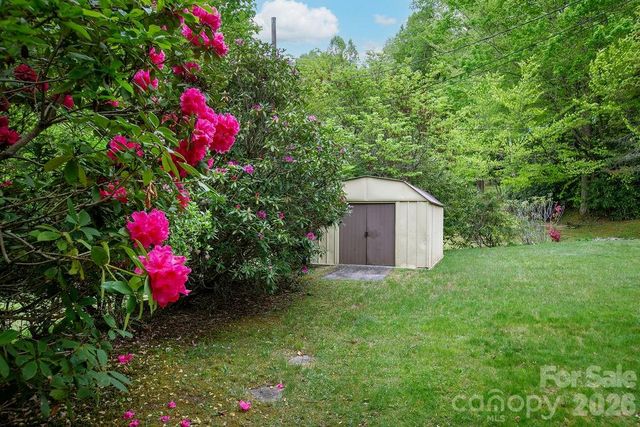 520 Blythe Road, Pisgah Forest, NC 28768