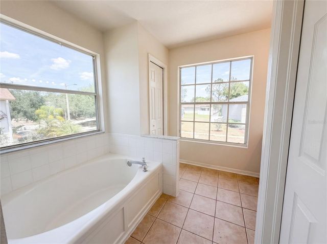 8116 RIVER MONT WAY, Temple Terrace, FL 33637