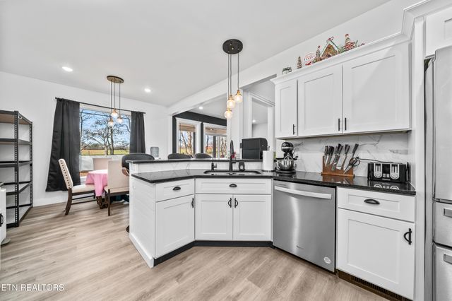 242 Grace Drive Drive, Sparta, TN 38583