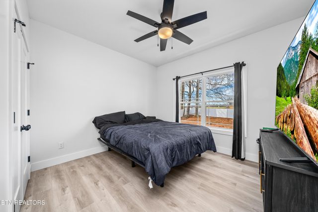 242 Grace Drive Drive, Sparta, TN 38583