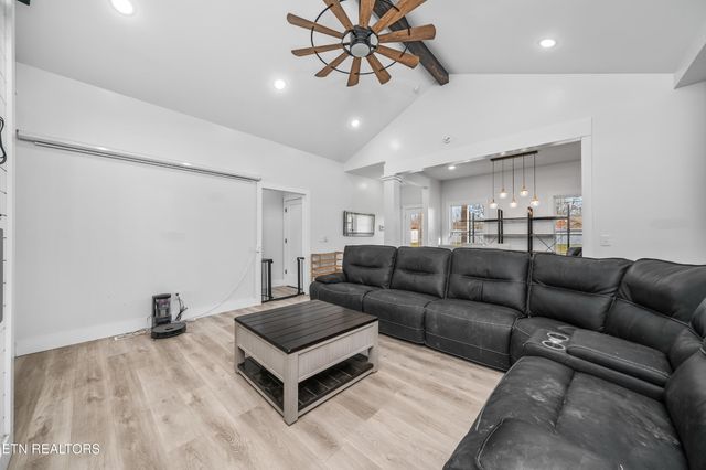 242 Grace Drive Drive, Sparta, TN 38583