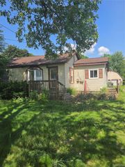 4733 Jamm Road, Orion Charter Township, MI 48359