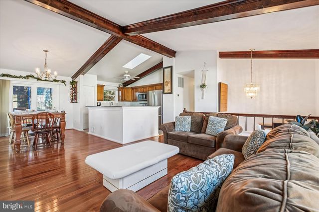 10718 HUNTERS CHASE, Damascus, MD 20872