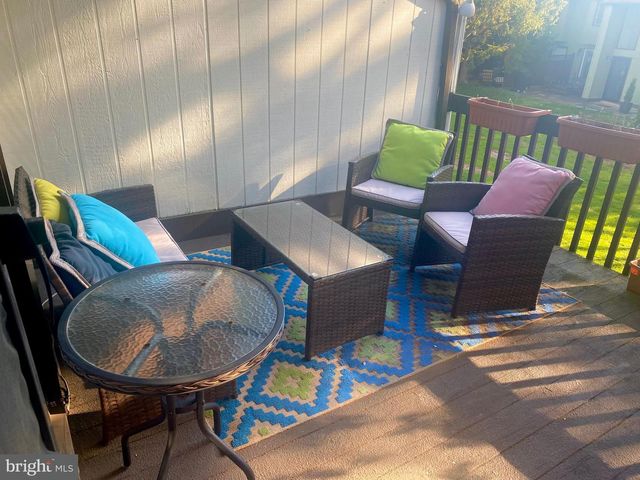 16-B RUNNEMEDE, New Hope, PA 18938