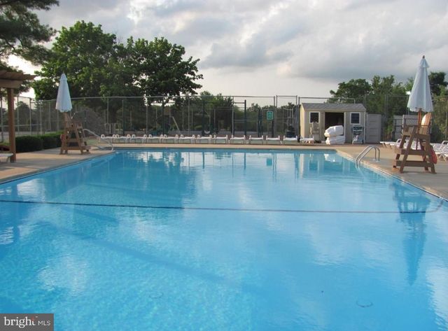 16-B RUNNEMEDE, New Hope, PA 18938