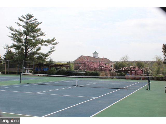 16-B RUNNEMEDE, New Hope, PA 18938