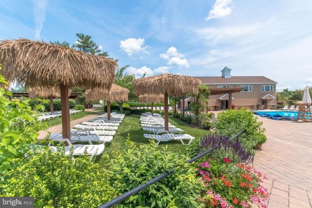 16-B RUNNEMEDE, New Hope, PA 18938