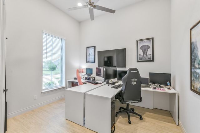 20427 Grazing Foal Lane, Tomball, TX 77377