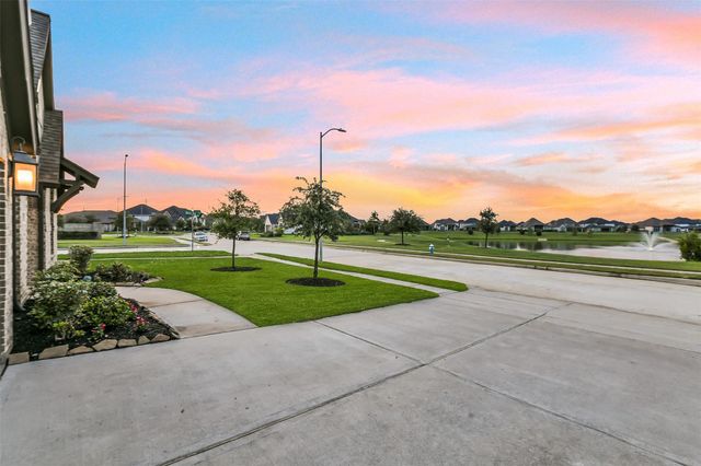 20427 Grazing Foal Lane, Tomball, TX 77377