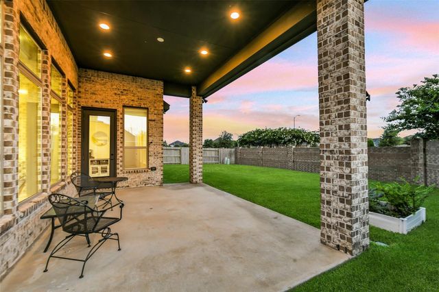 20427 Grazing Foal Lane, Tomball, TX 77377
