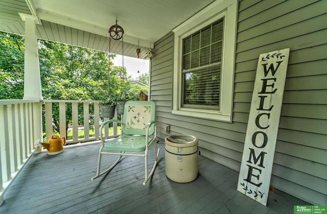 1210 Prairie Avenue, Bellevue, NE 68005