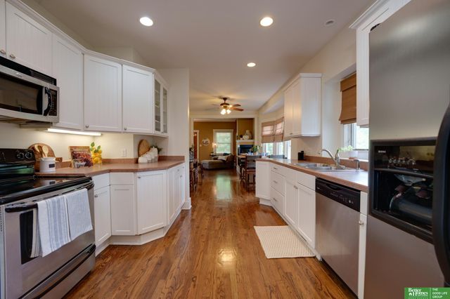 1210 Prairie Avenue, Bellevue, NE 68005