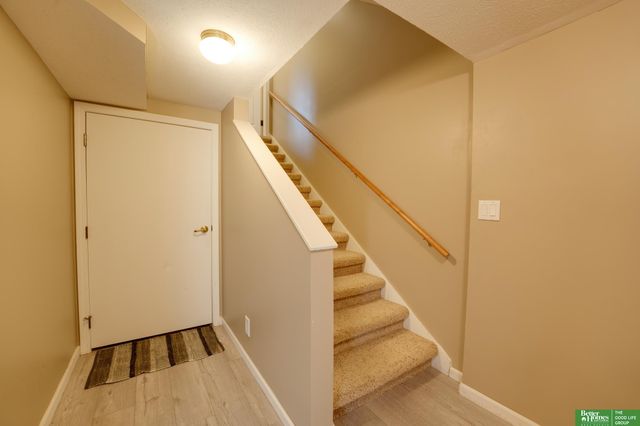 1210 Prairie Avenue, Bellevue, NE 68005