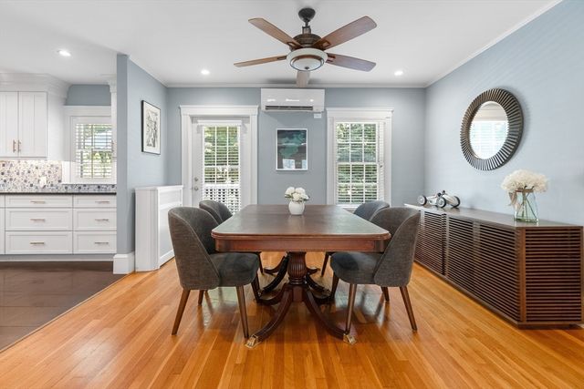 14 Rangeley Rdg, Winchester, MA 01890