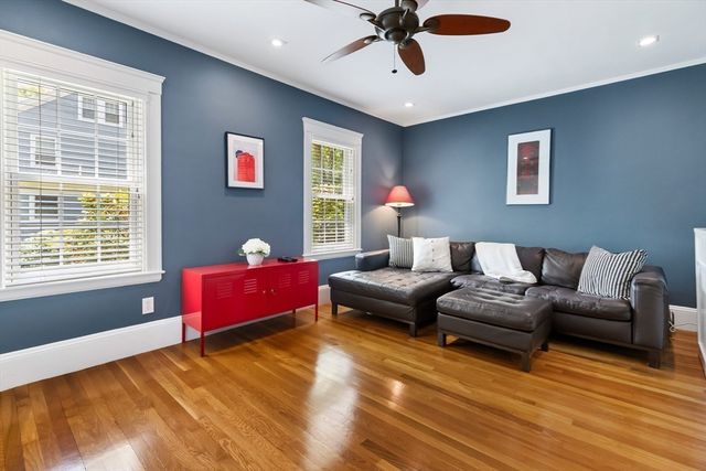 14 Rangeley Rdg, Winchester, MA 01890