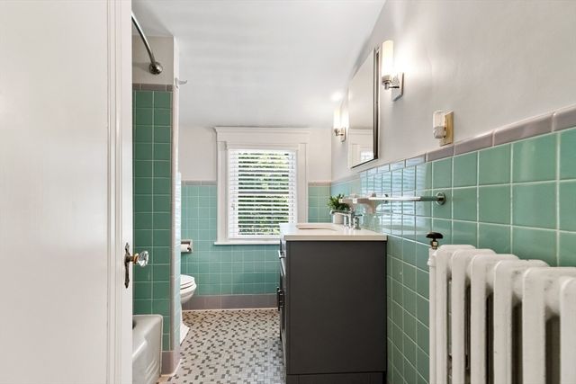 14 Rangeley Rdg, Winchester, MA 01890