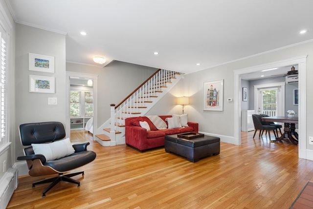 14 Rangeley Rdg, Winchester, MA 01890